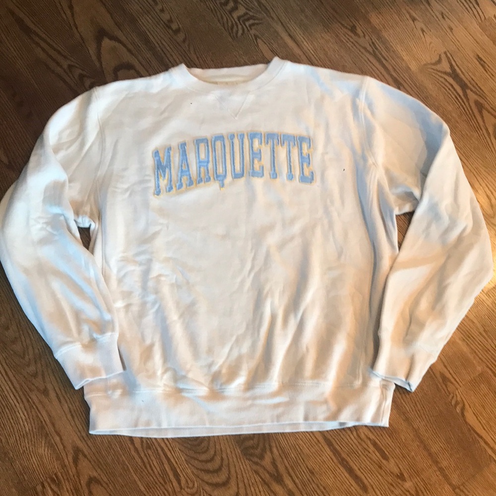 Marquette appliqué ivory and light blue sweatshirt